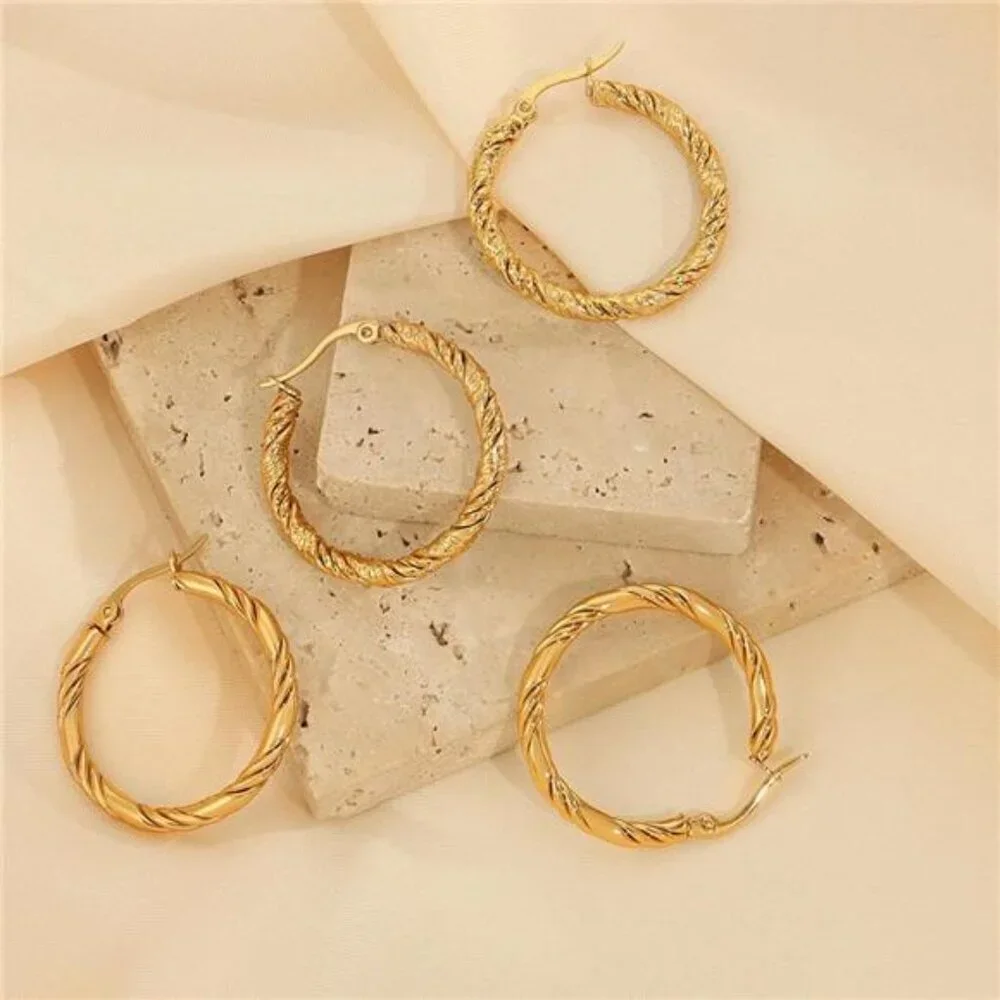 18K Gold-Plated Hoop Earrings - Picture 1 of 5